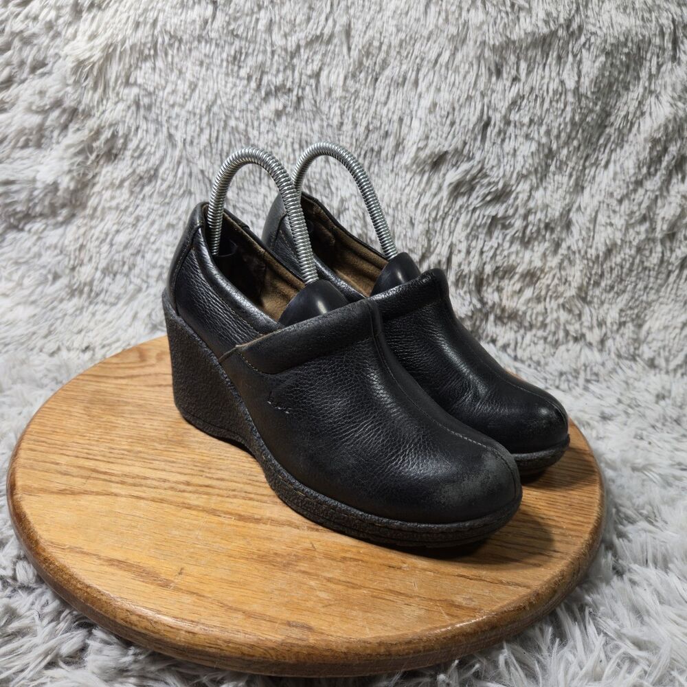 BOC Born Concept Black Leather Clog Shoe Size 7.5/38 Retro Y2K Bohemian Wedges